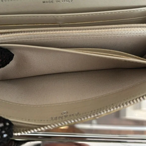 BLACK FRIDAY GIVEAWAY! Chanel Patent Leather Quilted Champagne Wallet - Picture 12 of 16